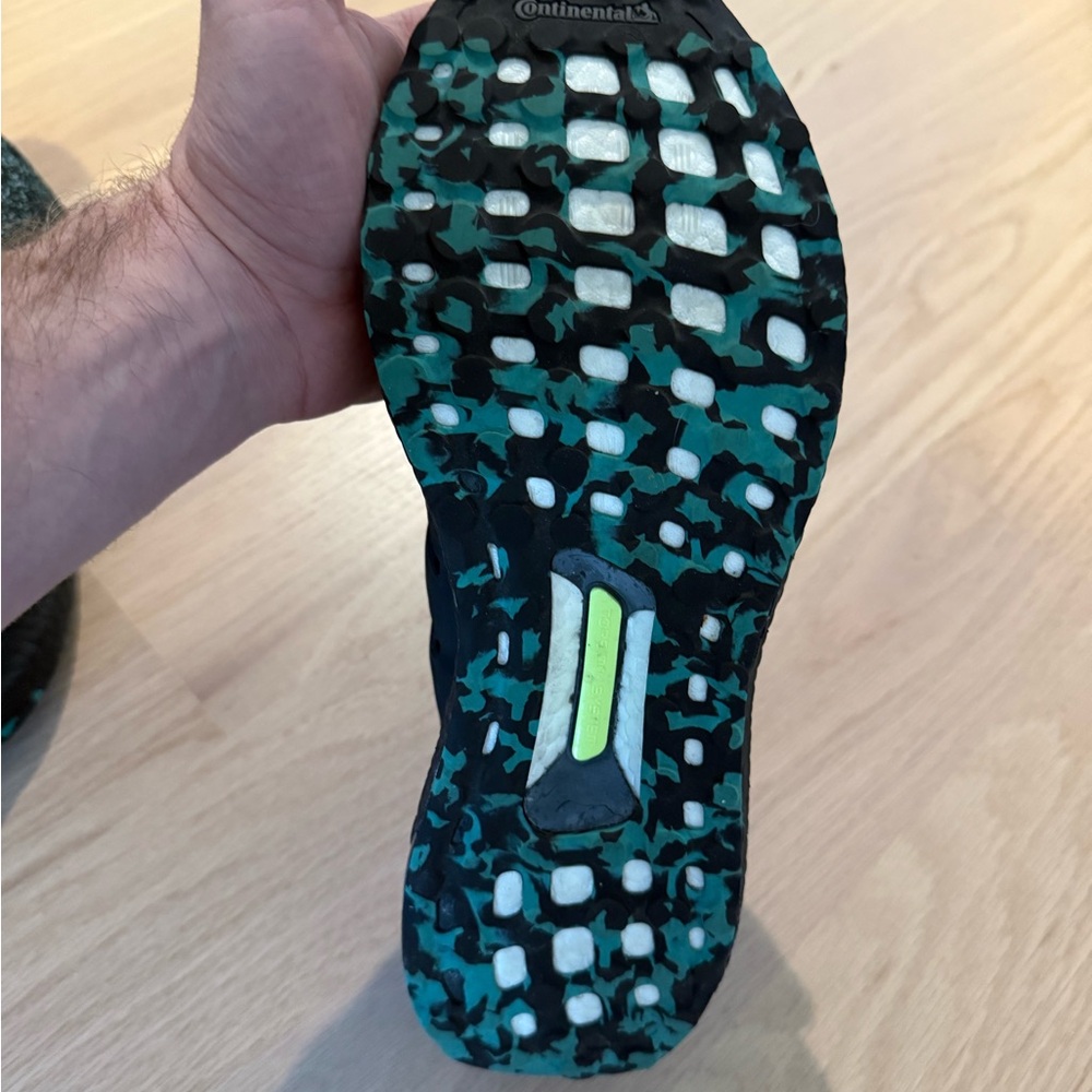 Adidas UltraBoost Men’s 11.5 Black Teal Running Shoes - Picture 3 of 13